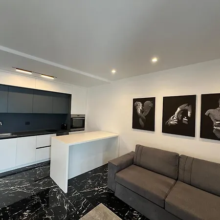 Magnifique Apartment Sarandë